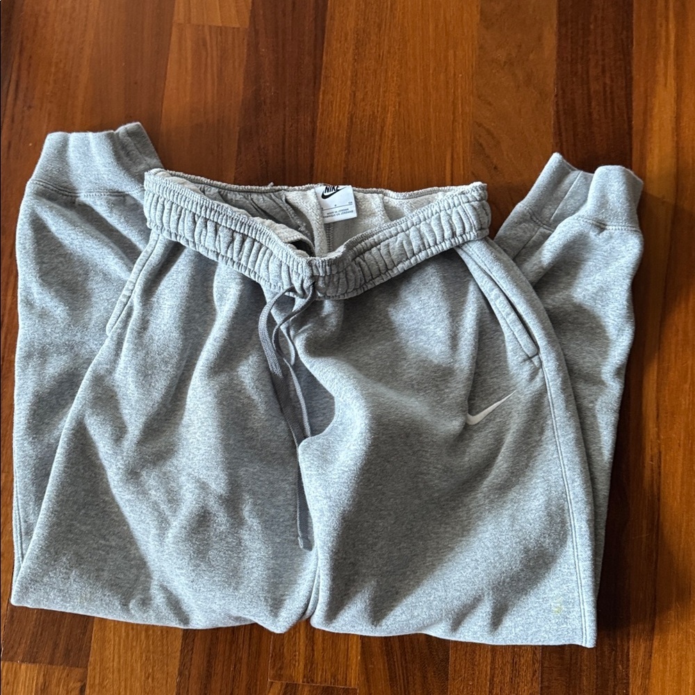 Nike Men's Training Joggers Size: Small - Picture 5 of 7